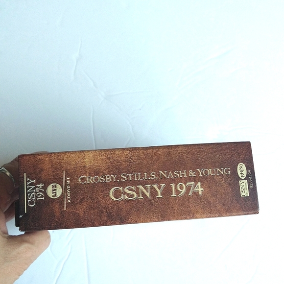 CSNY 1974 (CROSBY, STILLS, NASH & YOUNG)  3-CD + DVD + 198 PAGE BOOKLET - Picture 5 of 12